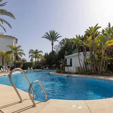 Stunning Duplex 5 Minutes From Puerto Banus 公寓 马尔韦利亚