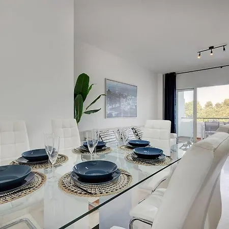 Apartment Stunning Duplex 5 Minutes From Puerto Banus *