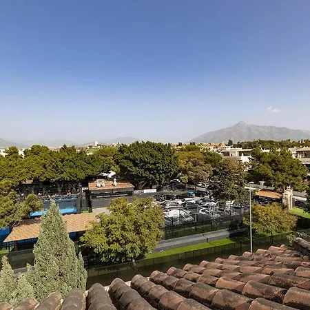 Stunning Duplex 5 Minutes From Puerto Banus Marbella