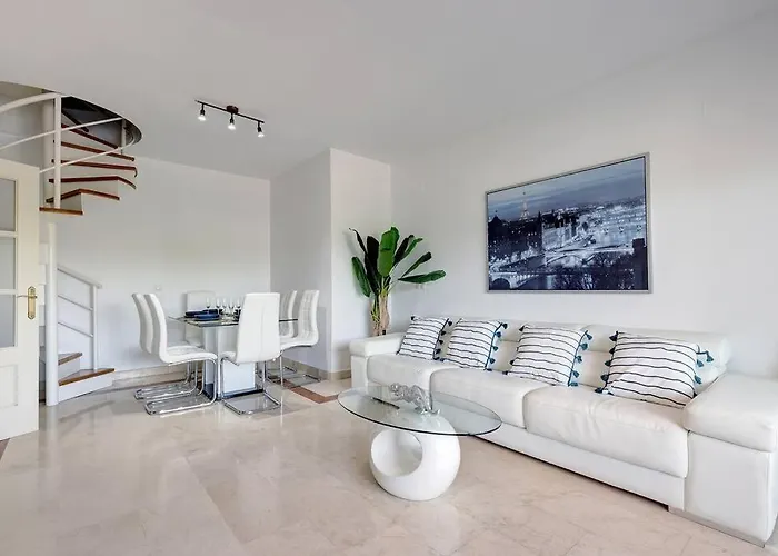 דירה Stunning Duplex 5 Minutes From Puerto Banus *