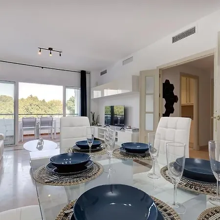 Stunning Duplex 5 Minutes From Puerto Banus 아파트