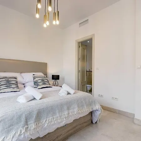 아파트 Stunning Duplex 5 Minutes From Puerto Banus