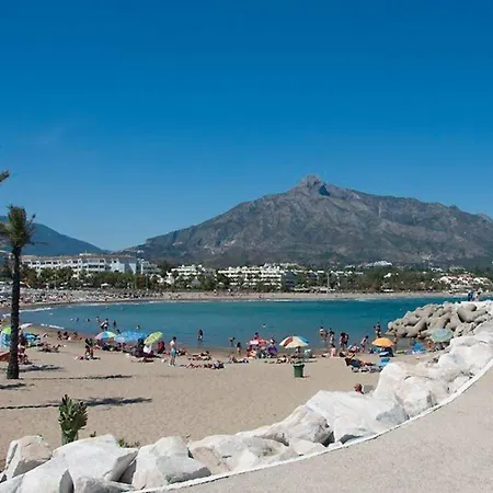 아파트 Stunning Duplex 5 Minutes From Puerto Banus *