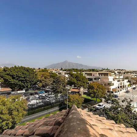 Stunning Duplex 5 Minutes From Puerto Banus 아파트 마르베야