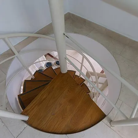 Stunning Duplex 5 Minutes From Puerto Banus *