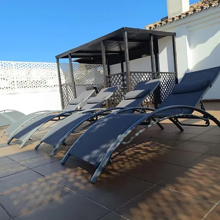 Stunning Duplex 5 Minutes From Puerto Banus Апартаменты *